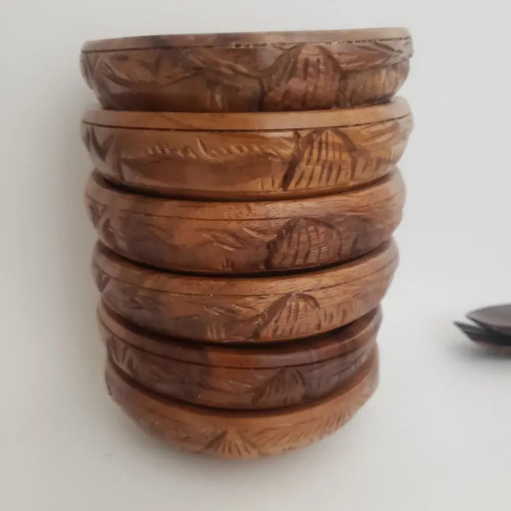 Wooden vtg hand